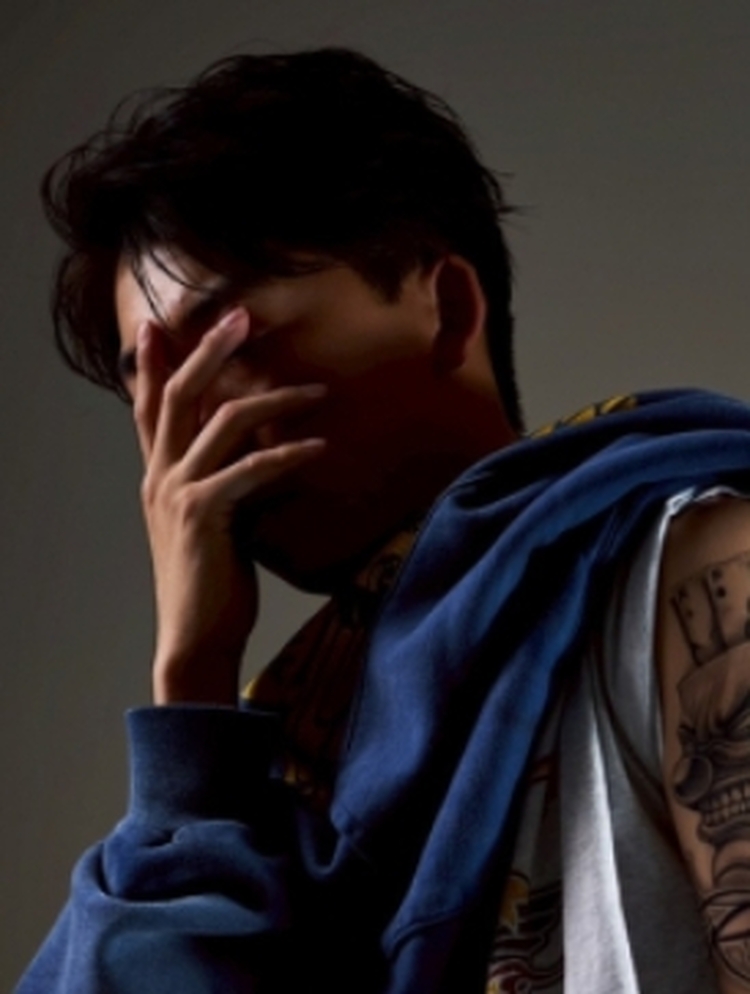 翼