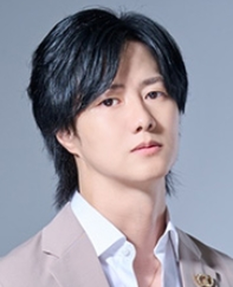 八神秋斗